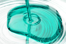 Încarcă imaginea în vizualizatorul Galerie, Culoare pentru rasina epoxidica - transparent TURQUOISE drop-in 10 gr