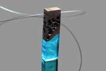 Încarcă imaginea în vizualizatorul Galerie, Culoare pentru rasina epoxidica - transparent AQUA (blue) drop-in 10 gr
