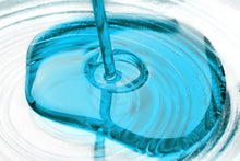 Încarcă imaginea în vizualizatorul Galerie, Culoare pentru rasina epoxidica - transparent AQUA (blue) drop-in 10 gr
